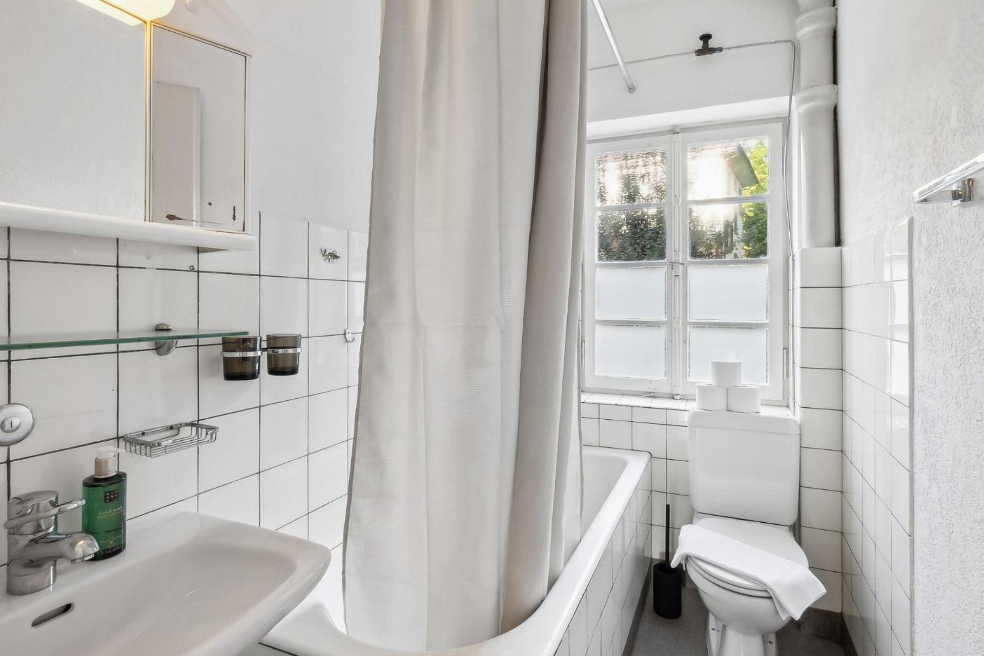 Homey Comfort In Oerlikon Zurigo Esterno foto